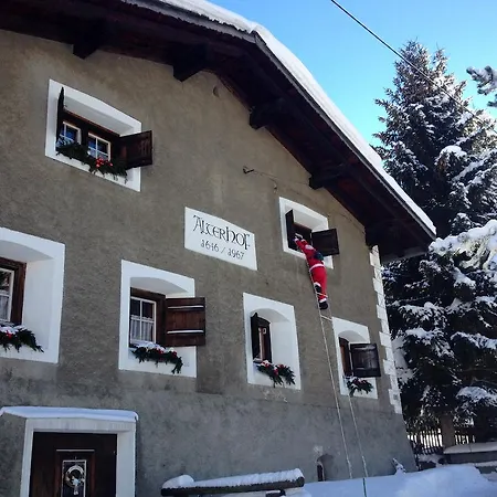 Bed & Breakfast Alter Hof Davos