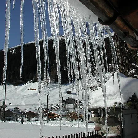 Bed & Breakfast Alter Hof Davos